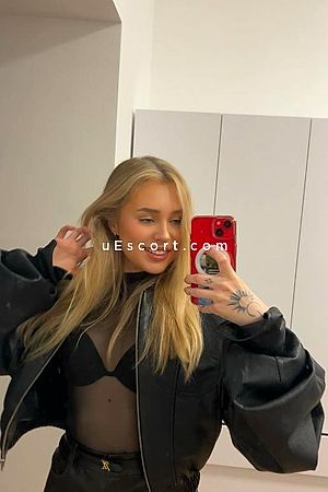 Oliwia - London Escorts