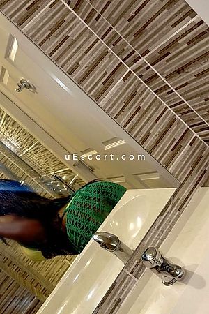 EbonyDollsXx - London Escorts