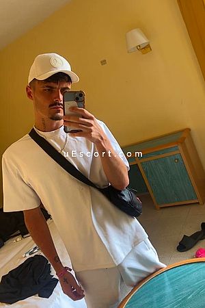 Hungscally - Birmingham Boy Escorts