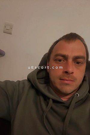 Lenn - Aberdeen Boy Escorts
