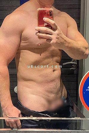 NaughtyBull - Colchester Boy Escorts