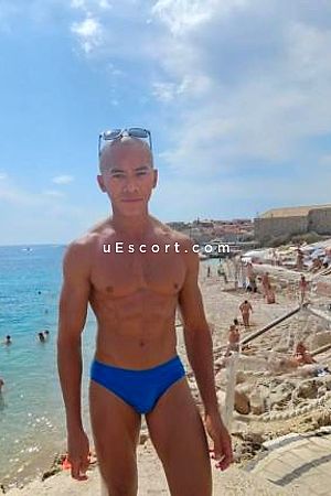 XxxbaldfitxxX Photo #3