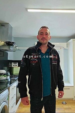 VividDreams - Doncaster Boy Escorts