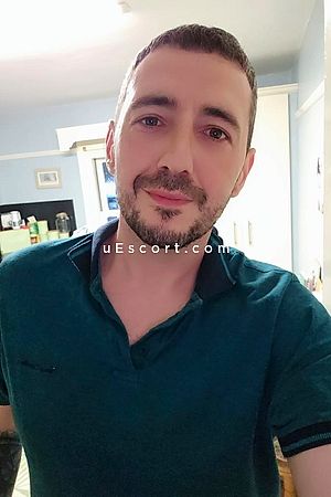 VividDreams - Rotherham Boy Escorts