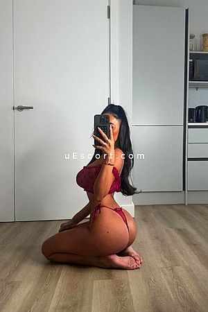 Sarah - Birmingham Escorts