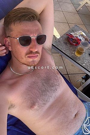 Nic26 - Camberley Boy Escorts
