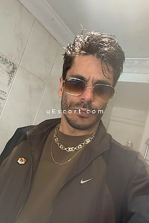 Crawley36M - Crawley Boy Escorts