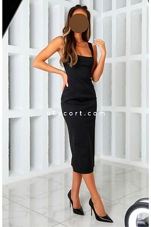 Lucy Elite - Leeds Escorts