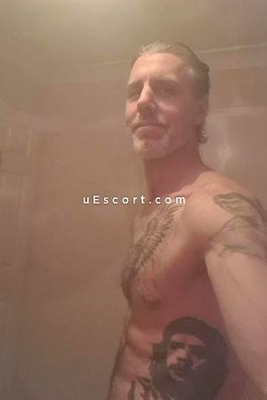 Cru1se - Milton Keynes Boy Escorts