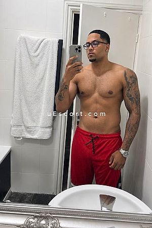 ALEF XXL - Manchester Boy Escorts