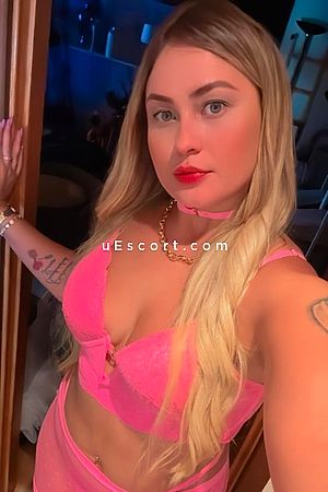 Sarah Blond - London Escorts