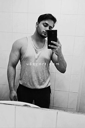 Alviss - Brighton Boy Escorts